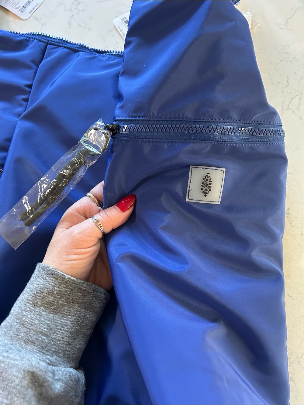New FP Movement No Time Zones Carryall Tote in Electric Shock Blue w/ Mini Pouch - Picture 15 of 16